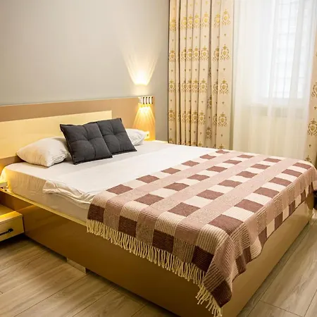 Center Comfortable Apartment *